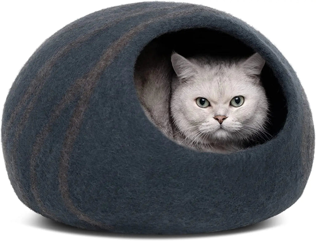 Eco-Friendly Cat Cave Bed – Handmade 100% Merino Wool Felt Hideout for Cats & Kittens