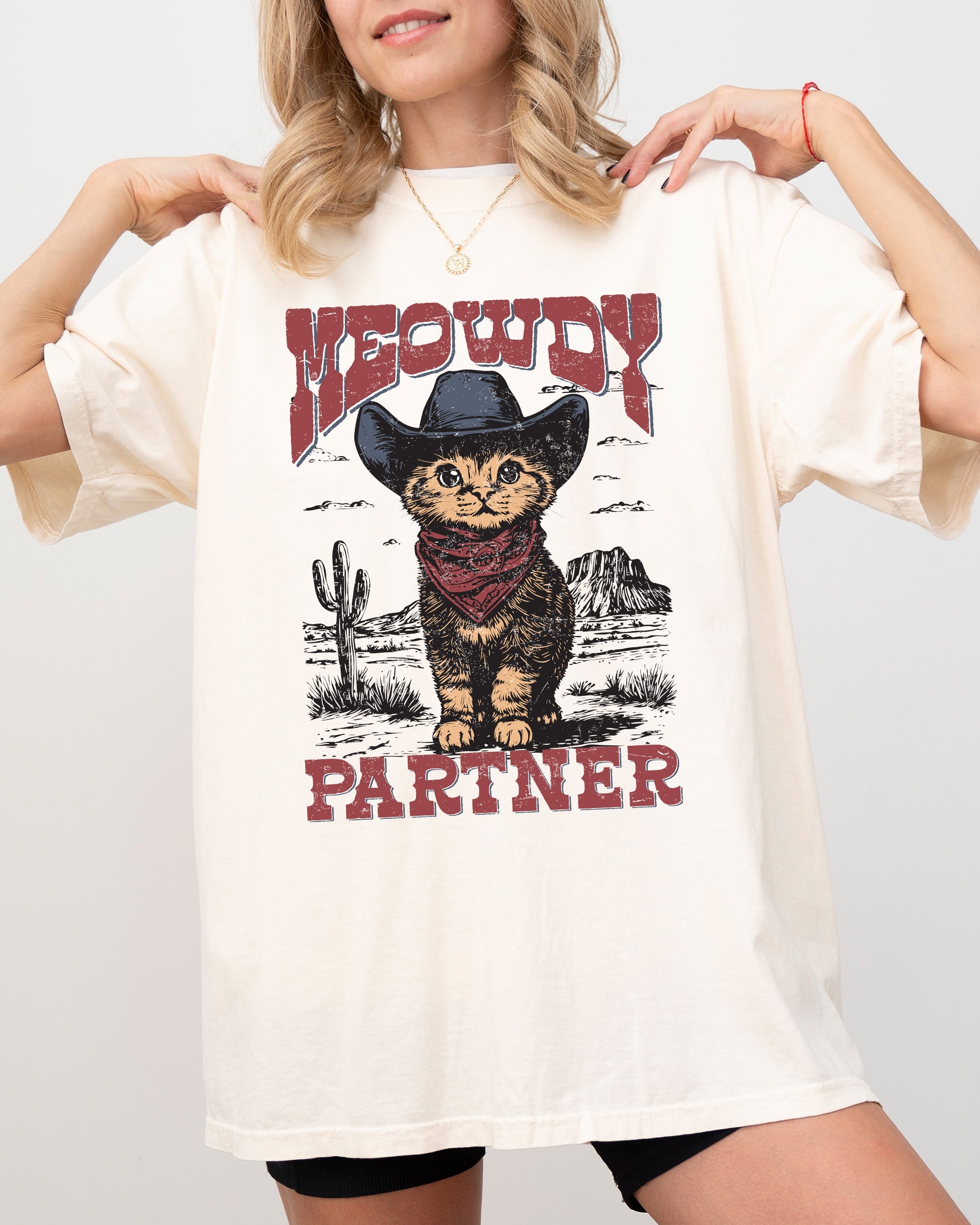 Meowdy Partner, Cowboy Cat, Cowgirl, Howdy, Yee Haw, Western, Country, Cute Shirt Comfort Colors T-Shirt