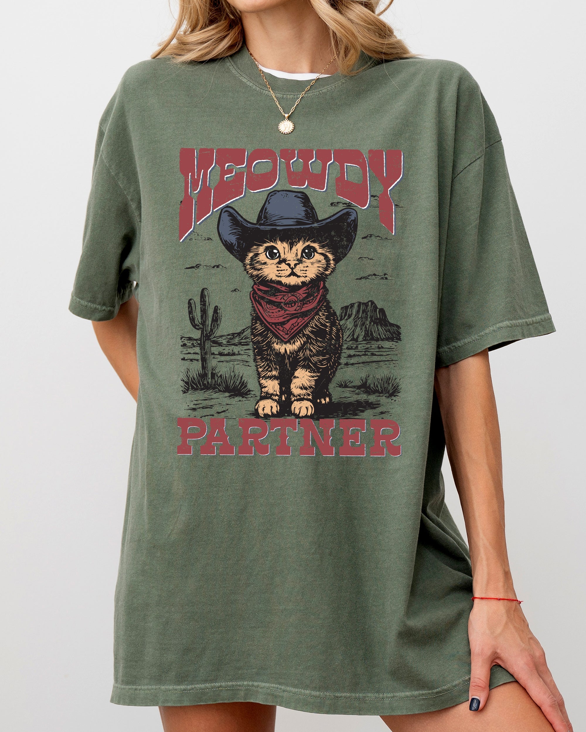 Meowdy Partner, Cowboy Cat, Cowgirl, Howdy, Yee Haw, Western, Country, Cute Shirt Comfort Colors T-Shirt